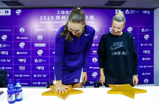 ZHENGZHOU, CHINA - SEPTEMBER 15: Nicole Melichar of United States and Kveta Peschke of Czech Republic attend a press conference, PK, Pressekonferenz after winning the doubles final match against Yanina Wickmayer of Belgium and Tamara Zidansek of Slovenia on day seven of Zhengzhou Open 2019 at Zhongyuan Tennis Training Base Management Center on September 15, 2019 in Zhengzhou, Henan Province of China.  Copyright: xVCGx CFP111249287295 