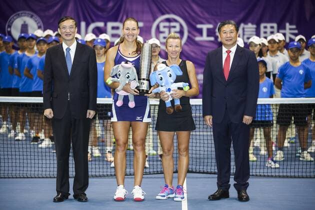 ZHENGZHOU, CHINA - SEPTEMBER 15: Nicole Melichar of United States and Kveta Peschke of Czech Republic celebrate with their trophy after winning the doubles final match against Yanina Wickmayer of Belgium and Tamara Zidansek of Slovenia on day seven of Zhengzhou Open 2019 at Zhongyuan Tennis Training Base Management Center on September 15, 2019 in Zhengzhou, Henan Province of China.  Copyright: xVCGx CFP111249283467 