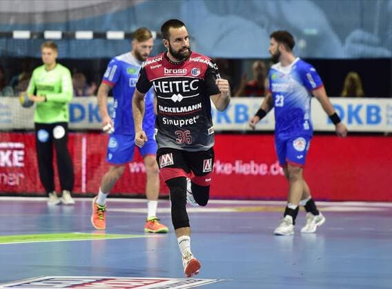 15 09 2019 Handball 1 Bundesliga DKB HBL Season 2019 2020 05 Matchday HC Erlangen Metropolregion Nürnberg HCE TBV Lemgo Lippe OGo Florian von Gruchalla 36, HC Erlangen HCE Torjubel Jubel Jubel Freude