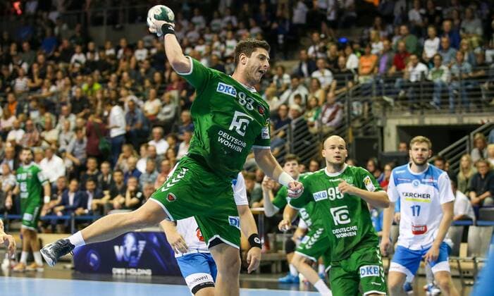 15 09 2019, Handball, 1 Bundesliga, 5 Matchday, Füchse Berlin TVB Stuttgart, Max Schmeling Halle Berlins Mijajlo Marsenic l throws the ball on the goal Handball 1 Bundesliga Füchse Berlin TVB Stuttgart
