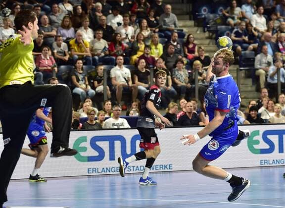 15 09 2019 Handball 1 Bundesliga DKB HBL Season 2019 2020 05 Matchday HC Erlangen Metropolregion Nürnberg HCE TBV Lemgo Lippe OGo Carsten Lichtlein 1, HC Erlangen HCE Christian Klimek 69, TBV Lemgo
