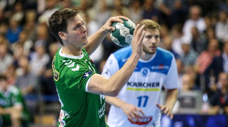 15 09 2019, Handball, 1 Bundesliga, 5 Spieltag, Füchse Berlin TVB Stuttgart, Max Schmeling Halle Berlin Hans Lindberg throws the ball at the goal Handball 1 Bundesliga Füchse Berlin TVB Stuttgart