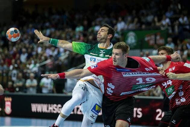 Germany,Wetzlar, Rittal Arena, 15 09 2019, Handball,1 Liqui Moly HBL Bundesliga, 5 Matchday, HSG Wetzlar HSG Nordhorn Lingen Picture v li Filip Mirkulovski HSG Wetzlar, 13 ,Luca de Boer Nordhorn Lingen, 19 Copyright: HMBxMedia ThomasxJäger