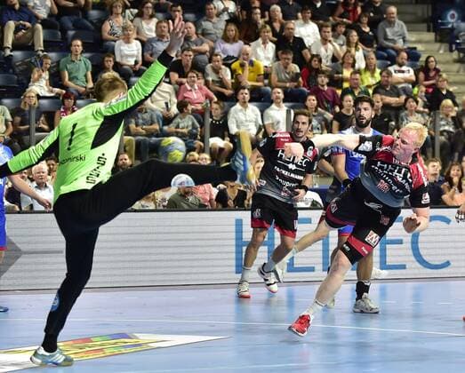 15 09 2019 Handball 1 Bundesliga DKB HBL Season 2019 2020 05 Matchday HC Erlangen Metropolregion Nürnberg HCE TBV Lemgo Lippe OGo Piotr Wyszomirski 1, TBV Lemgo Sebastian Firnhaber 18, HC Erlangen HCE
