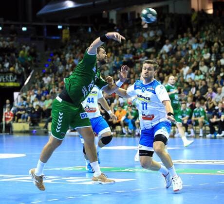 GER, DHB, 1 HBL, FUECHSE BERLIN VS TVB Stuttgart 15 09 2019, Max Schmeling Halle, Berlin, GER, DHB, 1 HBL, FUECHSE BERLIN VS TVB Stuttgart, DHB regulations prohibit any use of photographs as image sequences and or quasi video in picture Jakov Gojun Fuechse Berlin 10 , David Schmidt Stuttgart 77 nordphotox xEngler nph00076