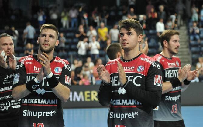 15 09 2019 Handball 1 Bundesliga DKB HBL Season 2019 2020 05 Matchday HC Erlangen Metropolregion Nürnberg HCE TBV Lemgo Lippe OGo Sime Ivic 19, HC Erlangen HCE Benedikt Kellner 17, HC Erlangen HCE disappoints disappointment after end of game