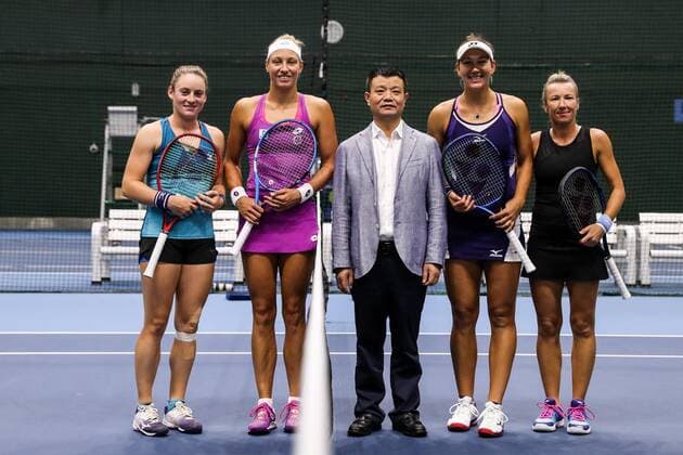 ZHENGZHOU, CHINA - SEPTEMBER 15: Nicole Melichar (2nd R) of United States and Kveta Peschke (R) of Czech Republic pose with Yanina Wickmayer of Belgium and Tamara Zidansek of Slovenia prior to their doubles final match on day seven of Zhengzhou Open 2019 at Zhongyuan Tennis Training Base Management Center on September 15, 2019 in Zhengzhou, Henan Province of China.  Copyright: xVCGx CFP111249283625 