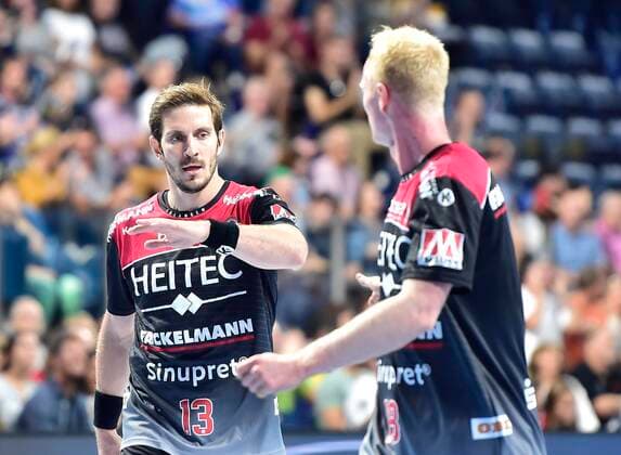 15 09 2019 Handball 1 Bundesliga DKB HBL Season 2019 2020 05 Matchday HC Erlangen Metropolitan Region Nuremberg HCE TBV Lemgo Lippe OGo Michael Haaß Haass 13, HC Erlangen HCE Sebastian Firnhaber 18, HC Erlangen HCE clap together