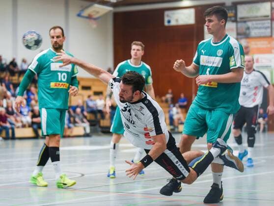 15 09 2019, xpsx, Handball 3 League, HSG Hanau SC DHfK Leipzig II v l Lucas Lorenz Hanau , Mirco Fritzsche Leipzig Hanau Hessen Germany DEU