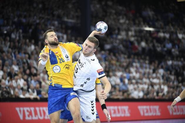 Nikola Bilyk THW Kiel vs. Mariusz Jurkiewicz Kielce , Handball, Men, THW Kiel vs. PGE Vive Kielce, Champions League, 1 Matchday, Group Phase, 15 09 19 Kiel Sparkassen Arena Schleswig Holstein Germany