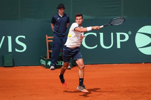 Dominican tennis player Jose Hernandez faces Uruguayan Pablo Cuevas during a match for Group I of the American Zone of the Davis Cup, in Montevideo, Uruguay, 15 September 2019. Uruguay vs. Dominican Republic !ACHTUNG: NUR REDAKTIONELLE NUTZUNG!  Copyright: xRaúlxMartínezx AME7942 20190915-637041793042071243