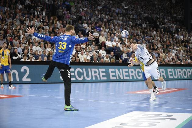 Niclas Ekberg THW Kiel vs. Andreas Wolff Kielce , Handball, Men, THW Kiel vs. PGE Vive Kielce, Champions League, 1 Matchday, Group Phase, 15 09 19 Kiel Sparkassen Arena Schleswig Holstein Germany