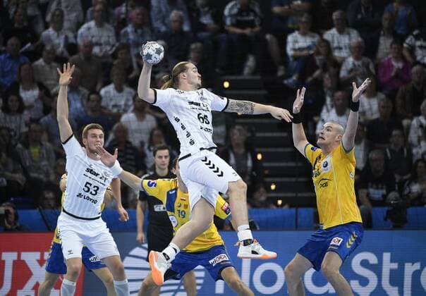 Lukas Nilsson THW Kiel in front of Romaric Guillo Kielce , Handball, Men, THW Kiel vs. PGE Vive Kielce, Champions League, 1 matchday, group stage, 15 09 19 Kiel Sparkassen Arena Schleswig Holstein Germany