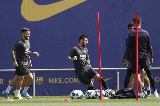 FC Barcelona, Barca s Argentine forward Lionel Messi performs with the ball during a training session at the team s Joam Gamper sports city in Barcelona, Spain, 16 September 2019. FC Barcelona will face Borussia Dortmund in a UEFA Champions League s group stage soccer match on 17 September. Training session of FC Barcelona !ACHTUNG: NUR REDAKTIONELLE NUTZUNG!  Copyright: xAlejandroxGarcíax GRAFCAT3805 20190916-637042414584262693