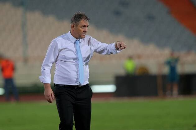 Head coach Dragan Skocic of Sanat naft abadan reacts during the persian gulf pro league match between Perspolis FC and Sanat naft abadan at Azadi Stadium on Sep 16, 2019 in Tehran, Iran.(Photo By Amirhossein Kheirkhah) 