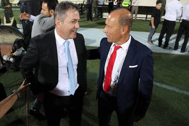 Head coach Dragan Skocic of Sanat naft abadan and Gabriel Calderon head to head during the persian gulf pro league match between Perspolis FC and Sanat naft abadan at Azadi Stadium on Sep 16, 2019 in Tehran, Iran.(Photo By Amirhossein Kheirkhah) 