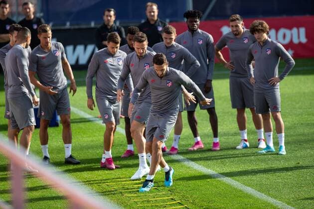 Atletico Madrid s players take part in a training session at Wanda Sports City in Madrid, Spain, 17 September 2019. Atletico Madrid will face Juventus in a UEFA Champions League groups stage match on 18 September. Training session of Atletico Madrid !ACHTUNG: NUR REDAKTIONELLE NUTZUNG!  Copyright: xRodrigoxJiménezx GRAF3765 20190917-637043169746824751