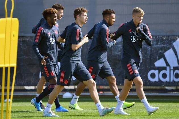 v re Michael CUISANCE Bayern Muenchen , Corentin TOLISSO Bayern Muenchen , Benjamin PAVARD Bayern Muenchen , Kingsley COMAN Bayern Muenchen , Lucas HERNANDEZ Bayern Muenchen Action Final Training FC Bayern Muenchen before the Champions League Match FC Bayern Muenchen Red Star Belgrade Football,on 17 09 2019