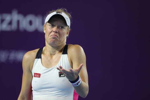 Bilder des Jahres 2019, Sport 09 September Sport Themen der Woche KW38 Sport Bilder des Tages German professional tennis player Laura Siegemund plays against American professional tennis player Sofia Kenin at the first round of WTA, Tennis Damen Guangzhou Open 2019 in Guangzhou city, south China s Guangdong province, 17 September 2019. American professional tennis player Sofia Kenin beat German professional tennis player Laura Siegemund with 2-0 at the first round of WTA Guangzhou Open 2019 in Guangzhou city, south China s Guangdong province, 17 September 2019. *** Local Caption *** fachaoshi Sofia Kenin defeats Laura Siegemund at first round of Guangzhou Open 2019  757359934480580740