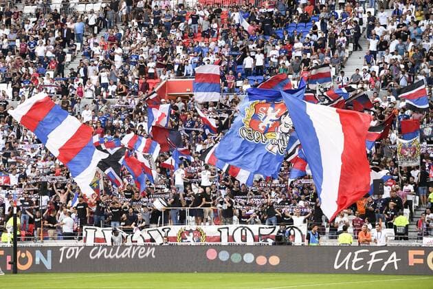 ILLUSTRATION - SUPPORTERS - DRAPEAUX FOOTBALL : Lyon vs Zenith Saint Petersbourg - Ligue des Champions - 17 09 2019 AnthonyBIBARD FEP Panoramic 