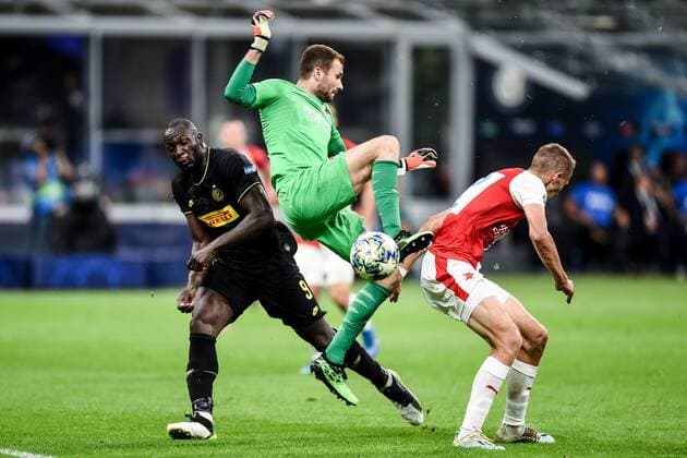 Db Milano 17 09 2019 - Champions League Inter-Sk Slavia Praga foto Daniele Buffa Image nella foto: Romelu Lukaku-Ondrej Colar-Tomas Soucek 