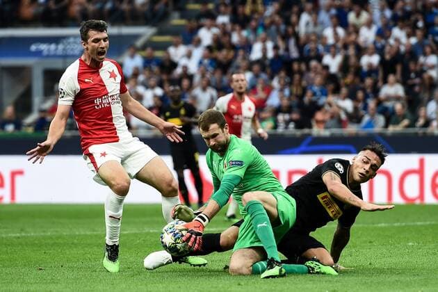 Ondrej Kolar of Slavia Praha , Lautaro Martinez of Fc Internazionale Milano 17-9-2019 Stadio Giuseppe Meazza Football Champions League 2019 2020 FC Internazionale - Slavia Praha Photo Image Insidefoto antoniettaxbaldassarre