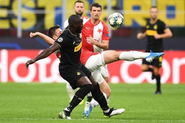 Romelu Lukaku of Fc Internazionale, David Hovorka of Slavia Praha Milano 17-9-2019 Stadio Giuseppe Meazza Football Champions League 2019 2020 FC Internazionale - Slavia Praha Photo Image Insidefoto antoniettaxbaldassarre