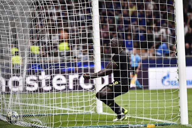 Photo LaPresse Marco Alpozzi September 17, 2019 Milan (Italy) soccer Inter Vs Slavia Praha - Champions League group stage - Group F - Giuseppe Meazza stadium In the pic: Romelu Lukaku (F.C. Internazionale Milano); celebrating Nicolo Barella (F.C. Internazionale Milano) goal  Copyright: xMarcoxAlpozzi LaPresse LaPresse x