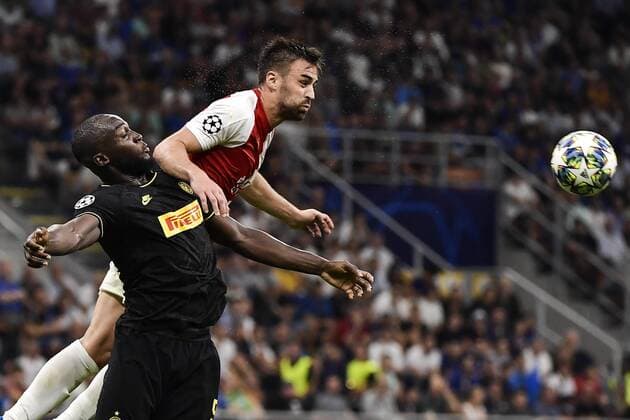 Photo LaPresse Marco Alpozzi September 17, 2019 Milan (Italy) soccer Inter Vs Slavia Praha - Champions League group stage - Group F - Giuseppe Meazza stadium In the pic: Romelu Lukaku (F.C. Internazionale Milano); David Hovorka (SK Slavia Prague);  Copyright: xMarcoxAlpozzi LaPresse LaPresse x
