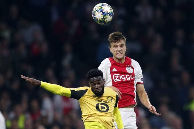 (l-r) Jonathan Bamba of Lille OSC, Joel Veltman of Ajax during the UEFA Champions League group H match between Ajax Amsterdam and Lille OSC at the Johan Cruijff Arena on September 17, 2019 in Amsterdam, The Netherlands UEFA Champions League 2019 2020 xVIxVIxImagesx xMauricexvanxSteenxIVx 202150789