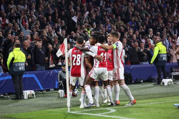 September 17, 2019: AMSTERDAM, NETHERLANDS - SEPTEMBER 17, 2019: Edson Alvarez (Ajax) celebrates after scoring during the 1st match of the 2019 20 UEFA Champions League Final Group Round between AFC Ajax (Netherlands) and Lille OSC (France) at Johan Cruijff ArenA. Sports News - September 17, 2019 - ZUMAm251 20190917_zsp_m251_253 Copyright: xFedericoxGuerraxMaranesix
