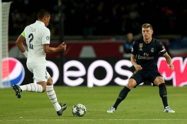 Paris, France 18 09 2019, UEFA Champions League, 2019 20 Season, preliminary round, 1 matchday, FC Paris Saint Germain vs Real Madrid, Thiago Silva PSG and Toni Kroos Real in duel, battle for the ball, Paris Parc des Princes France eu images 01062000579 eu-images-062