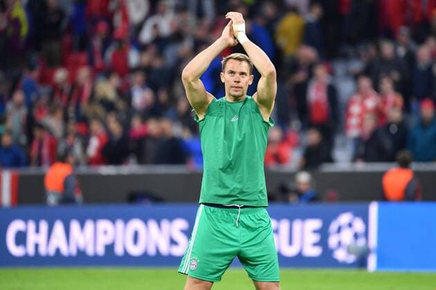 Final Jubilee Manuel NEUER Goalkeeper FC Bayern Muenchen , Jubilee, Joy, Enthusiasm, Action, Single Picture, Single Motif, Half Figure, Half Figure FC Bayern Muenchen Red Star Belgrade Football Champions League, Group B, Group Phase, 1 Matchday, on 18 09 2019 A L L I A N Z A R E N A DFL REGULATIONS PROHIBIT ANY USE OF PHOTOGRAPHS AS IMAGE SEQUENCES AND OR QUASI VIDEO