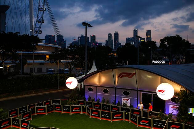 Motorsports: FIA Formula One World Championship, WM, Weltmeisterschaft 2019, Grand Prix of Singapore, F1 Paddock at night Singapore Singapore