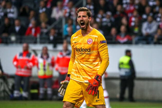 19 09 2019 Group match Group F UEFA Europa League season 2019 20 Eintracht Frankfurt Arsenal FC emspor, emonline, despor, v l , goalkeeper, goalkeeper Kevin Trapp Eintracht Frankfurt, disappointed, disappointed looking, dissapointed, gives instructions, gestures, gesticulate with the arms gives instructions, gesticulate photo Joaquim Ferreira Copyright: JoaquimxFerreira