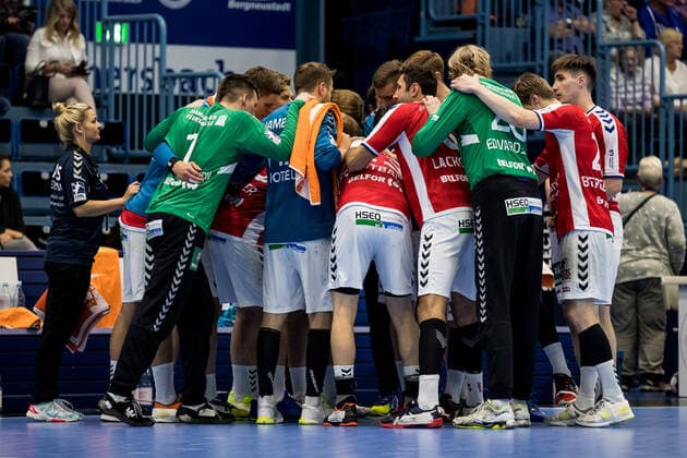 2 Handball Bundesliga VfL Gummersbach HSV Hamburg HSV Hamburg swears in to the game, 2 Handball Bundesliga VfL Gummersbach HSV Hamburg Gummersbach, Schwalbe arena Copyright: xBEAUTIFULxSPORTS Wunderlx