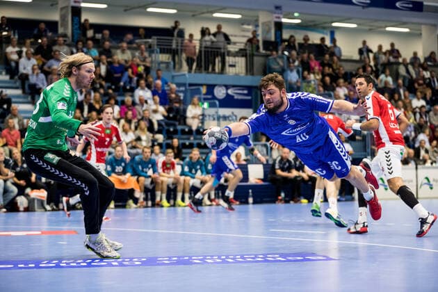 2 Handball Bundesliga VfL Gummersbach HSV Hamburg Aron Rafn Edvardsson 28, HSV Hamburg , Jonas Stueber 40, VfL Gummersbach , 2 Handball Bundesliga VfL Gummersbach HSV Hamburg Gummersbach, Schwalbe arena Copyright: xBEAUTIFULxSPORTS Wunderlx