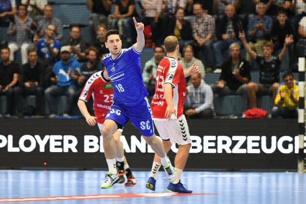 18 Alexander Herrmann 18 VfL Gummersbach celebrates, , VfL Gummersbach HSV Hamburg, Men, 2 League, Liqui Moly Handball Bundesliga, 5 Matchday, 28 08 2019, VfL Gummersbach Handball Sport Verein Hamburg, , Handball, Liqui Moly 2 Handball Bundesliga, Men, Soielzeit 2019 20 Gummersbach Copyright: xEIBNER JuergenxAugstx EP_JOGI