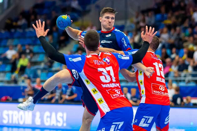 Bietigheim, Germany 25 August 2019 2 BL 19 20 SG BBM Bietigheim vs ThSV Eisenach vs li Andrej Obranovic Eisenach , Vetle Ronningen SG BBM Bietigheim , Duje Miljak Eisenach Bietigheim Egetrans Arena Baden Württemberg Germany