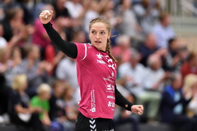 Cheers at Marieke Blase HSG Bad Wildungen Vipers, GER, HSG Bad Wildungen Vipers HSG Blomberg Lippe, Handball, 1 Bundesliga Women, 21 09 2019, GER, HSG Bad Wildungen Vipers HSG Blomberg Lippe, Handball, 1 Liga Women, 21 09 2019 Bad Wildungen, Handball, 1 Liga Women, 21 09 2019 Copyright: xEIBNER RolandxSippelx EP_RSL