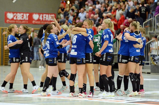 Jubilation, joy after the victory Tessa van Zijl HSG Blomberg Lippe Nr 8 , Kamila Kordovska NR 11 ,GER, HSG Bad Wildungen Vipers HSG Blomberg Lippe, Handball, 1 Bundesliga Women, 21 09 2019, GER, HSG Bad Wildungen Vipers HSG Blomberg Lippe, Handball, 1 Liga Women, 21 09 2019 Bad Wildungen Copyright: xEIBNER RolandxSippelx EP_RSL