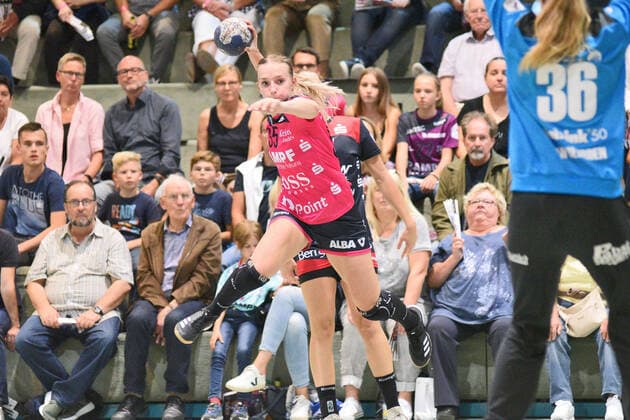 Dorina Korsos TusSies Metzingen 95 TusSies Metzingen, Handball, HBF, League game, 21 09 2019, Photo TBaur Eibner TusSies Metzingen vs HSG Bensheim Auerbach Metzingen Copyright: xToBaurx EibnerxPressefotox EP_TB