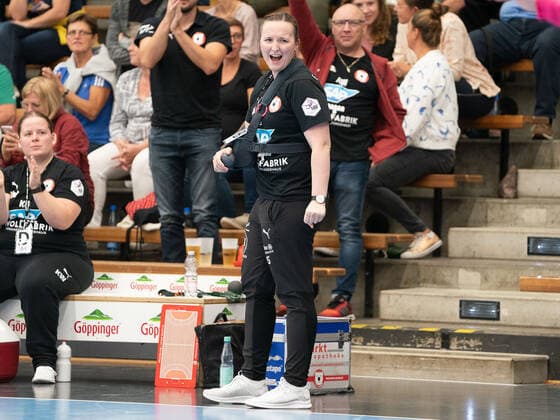 Katrin Schneider Kurpfalz Baeren Chefcoach , Frisch Auf Frauen vs. Kurpfalz Baeren, Handball, Frauen, 1 Bundesliga, 21 09 2019 Frisch Auf Frauen vs. Kurpfalz Baeren, Handball, Frauen, 1 Bundesliga, 21 09 2019 Goeppingen Copyright: xEIBNER Michael_Schmidtx EP_MST