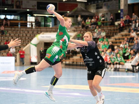 Annika Blanke Frisch Auf Frauen 05 gegen Sina Michels Kurpfalz Baeren 03 , Frisch Auf Frauen vs. Kurpfalz Baeren, Handball, Women, 1 Bundesliga, 21 09 2019 Frisch Auf Frauen vs. Kurpfalz Baeren, Handball, Women, 1 Bundesliga, 21 09 2019 Goeppingen Copyright: xEIBNER Michael_Schmidtx EP_MST
