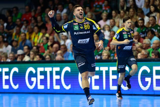 22 09 2019, xtgx, Handball Liqui Moly HBL, SC Magdeburg Rhein Neckar Loewen emspor, v l Jannik Kohlbacher Rhein Neckar Loewen, 80 cheers, goal jubilation, cheers on goal, celebrate the goal, celebration GETEC Arena