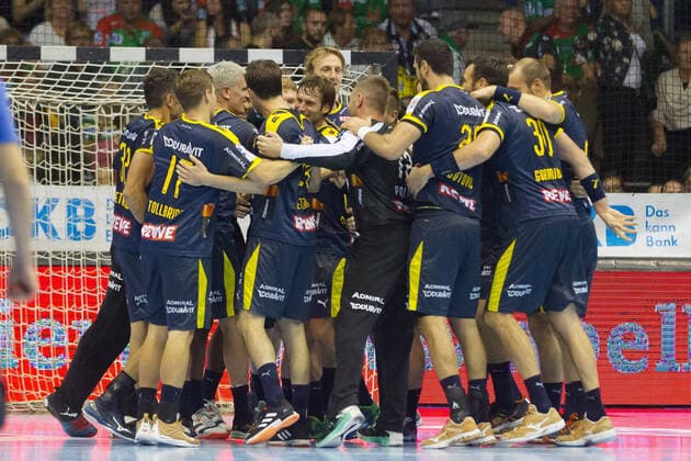 The lions cheer after their away victory in the game SC Magdeburg SCM Rhein Neckar Loewen RNL , Handball Bundesliga, 22 09 19 GER, Handball, Bundesliga, SC Magdeburg vs. Rhein Neckar Loewen Mannheim, 22 09 2019, Magdeburg Copyright: xEIBNER Eckehard_Schulzx EP_ESZ