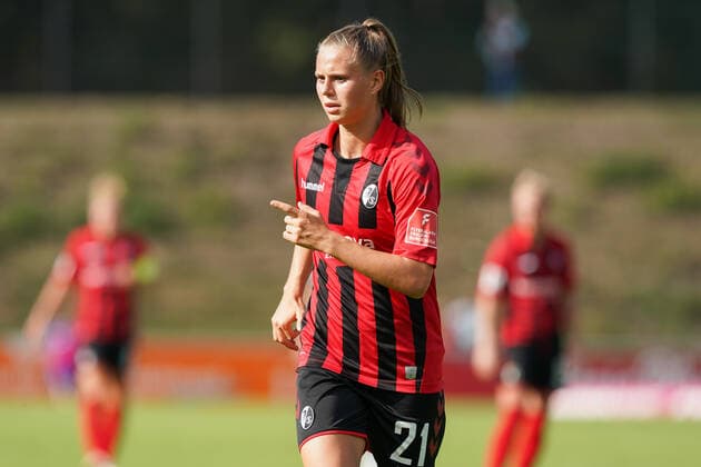 Klara Bühl Freiburg , Football Flyeralarm Women Bundesliga Season 2019 2020 MSV Duisburg vs SC Freiburg, Duisburg, PCC Stadion VfB Homberg, 22 09 2019, DFB regulations prohibit any use of photographs as image sequences and or quasi video Duisburg PCC Stadion VfB Homberg Nordrhein Westfalen Germany
