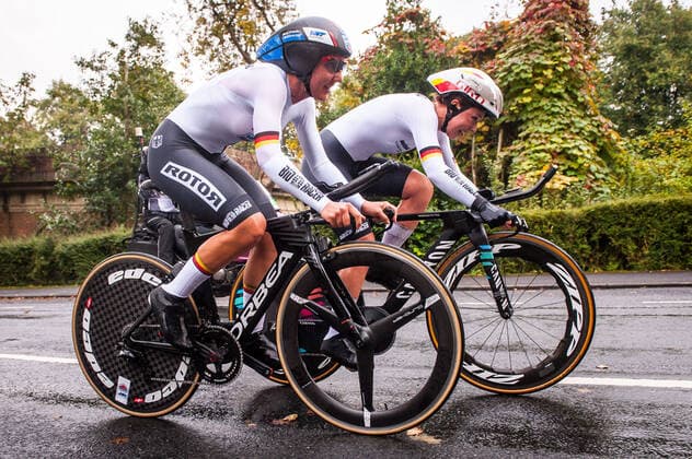The Team Germany with Lisa Brennauer GER Lisa Klein GER Mieke Kröger GER Tony Martin GER Nils Politt GER and Jasha Sütterlin GER Action Racing Scene Landscape Horizontal Event Event Roads Bike WM Yorkshire Team Time Trial Mixed Relay Contre la Montre par Equipes Relais miste Location Harrogate Region Yorkshire Land Country Great Britain Great Britain Date Date 22 09 2019 Stiehl Photography