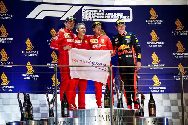 Motorsports: FIA Formula One World Championship, WM, Weltmeisterschaft 2019, Grand Prix of Singapore, 16 Charles Leclerc (MCO, Scuderia Ferrari Mission Winnow), Inaki Rueda (Scuderia Ferrari Mission Winnow), 5 Sebastian Vettel (GER, Scuderia Ferrari Mission Winnow), 33 Max Verstappen (NLD, Aston Martin Red Bull Racing), Singapore Singapore