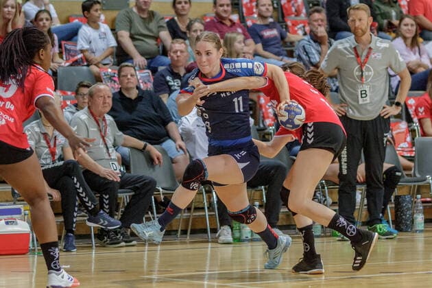 1 HBF, TSV Bayer 04 Leverkusen SG BBM Bietigheim, Leverkusen, 22 9 2019 Laura van der Heijden SG BBM Bietigheim , TSV Bayer 04 Leverkusen SG BBM Bietigheim on 22 9 2019 in the Ostermann Arena, Leverkusen Copyright: xBEAUTIFULxSPORTS MarcxJungex